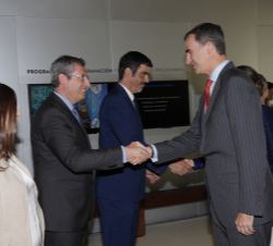 Su Majestad el Rey recibe el saludo del diputado general de Álava, Markel Olano